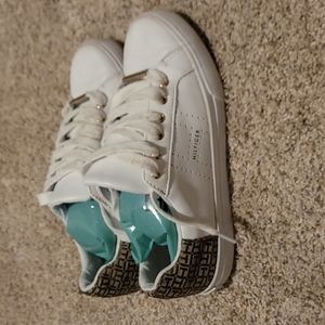 Tommy Hilfiger Women's Sneakers